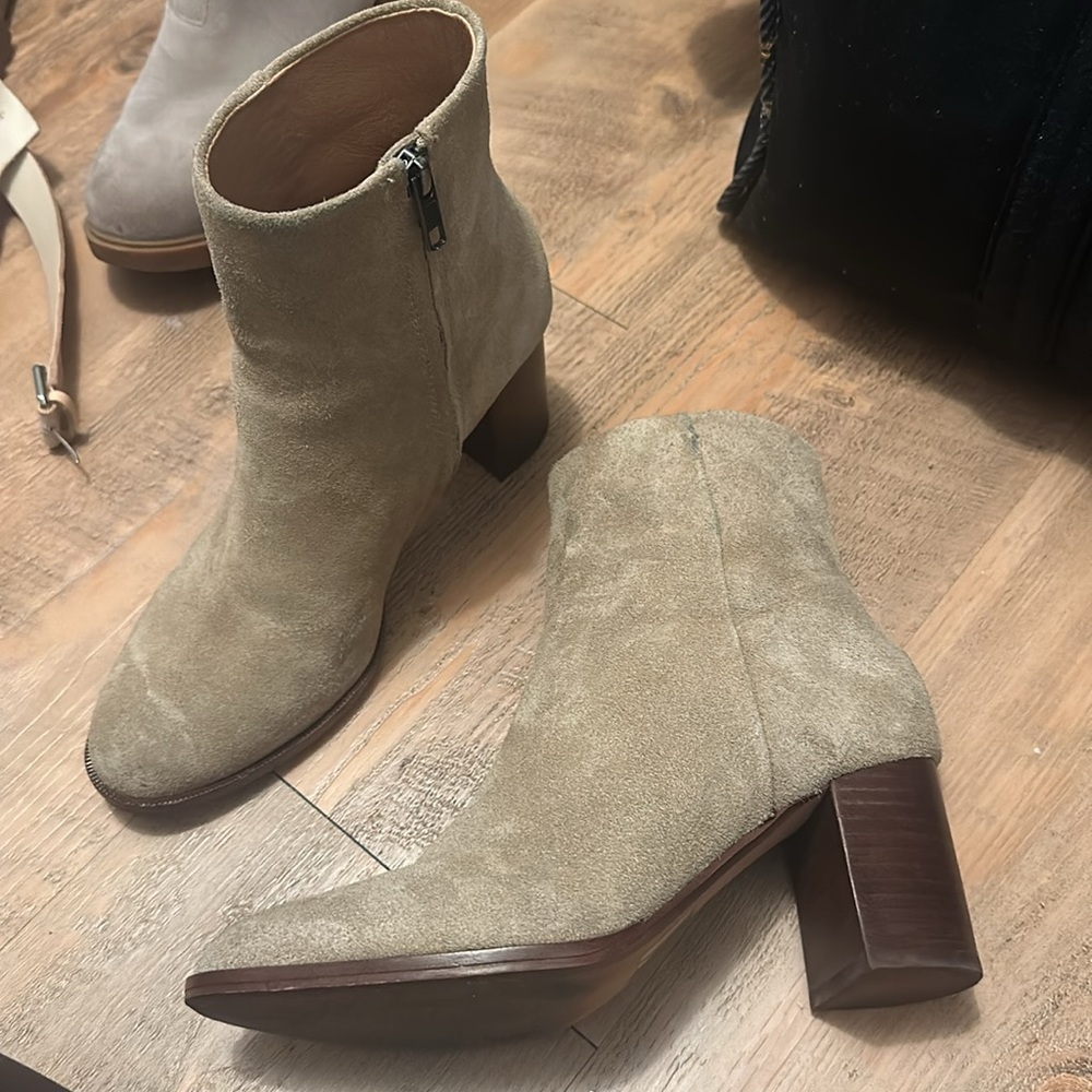 Madewell Taupe Suede Ankle Booties